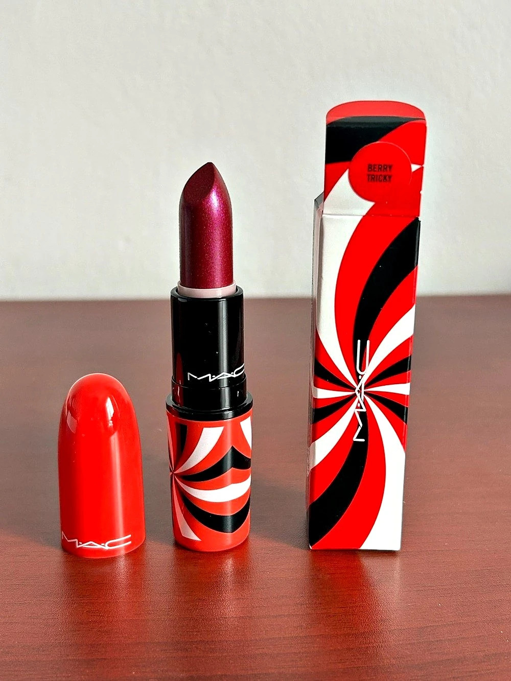 MAC Frosted full size Lipstick - Berry Tricky
